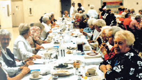 Passover seder in Kinneret dining room, 1993.